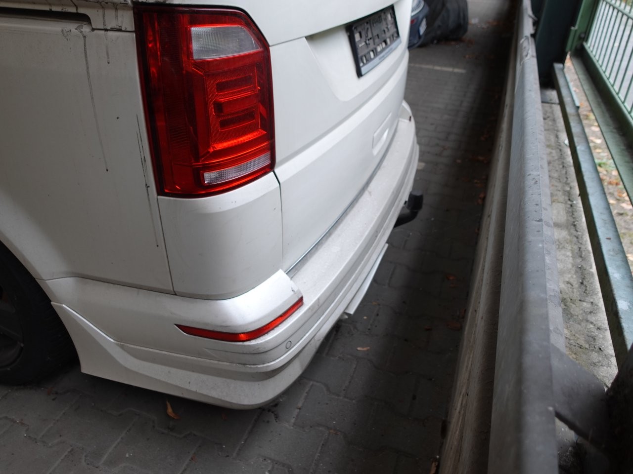 VW T6 Multivan 2.0 TDI DSG Generation Six 4Motion, EZ 2016 – Bild 10