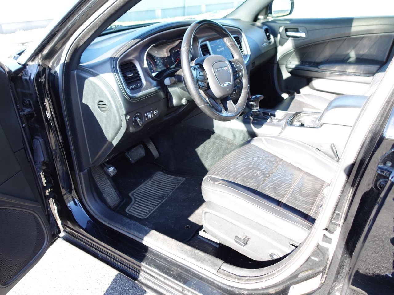 Dodge Charger SXT 3.6L V6 LPG AWD, EZ 2020 – Bild 25