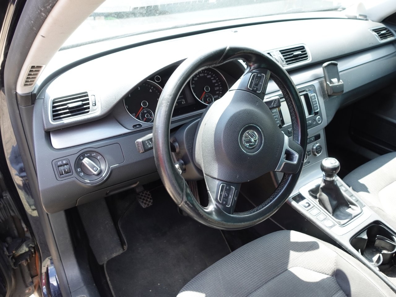VW Passat Variant 2.0 TDI BlueMotion, EZ 2012 – Bild 24