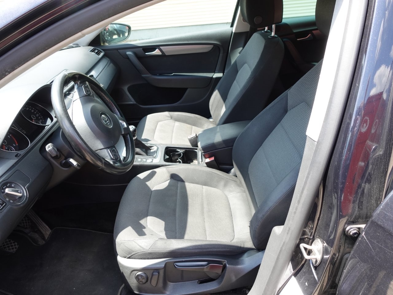 VW Passat Variant 2.0 TDI BlueMotion, EZ 2012 – Bild 26