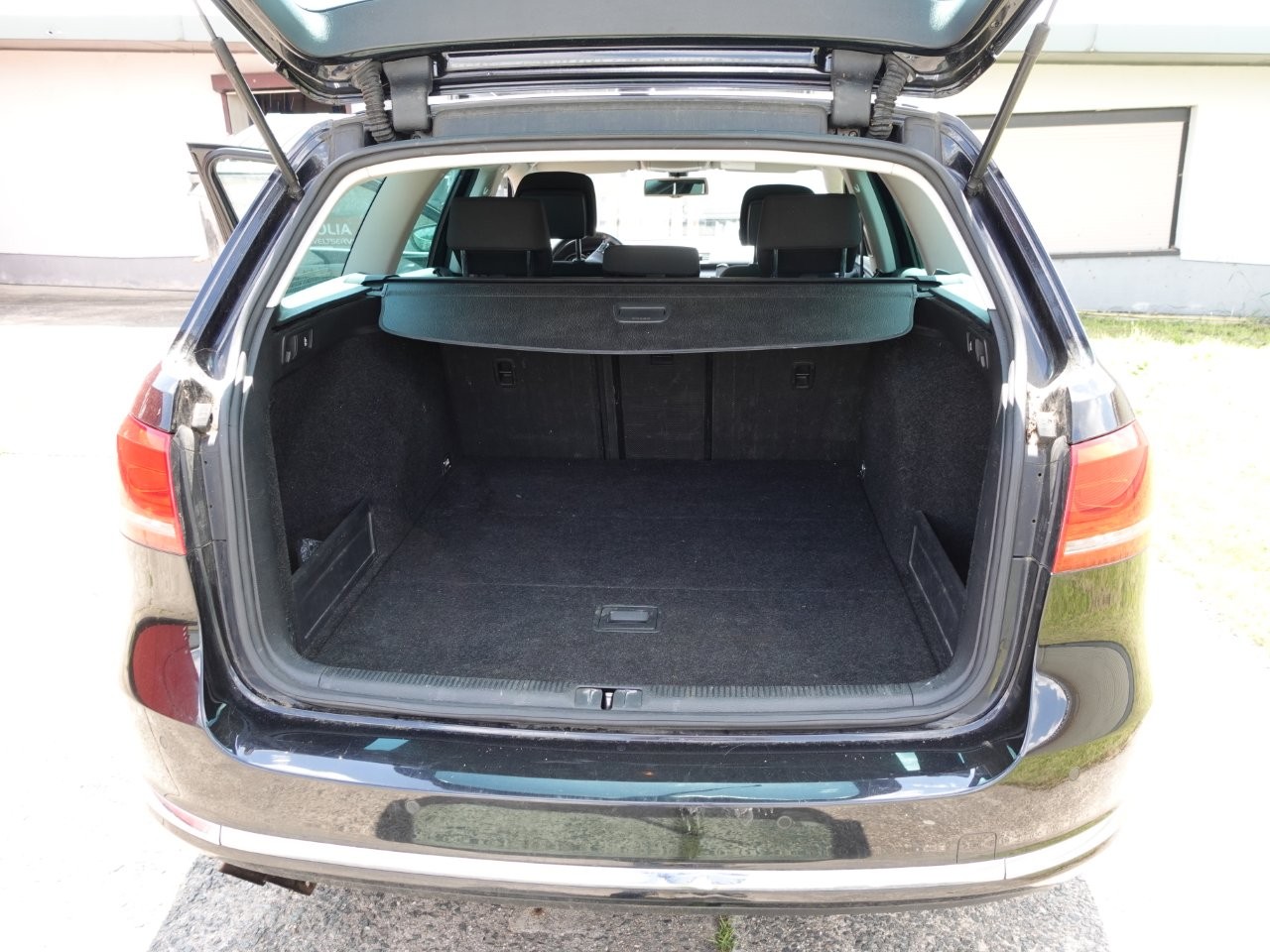 VW Passat Variant 2.0 TDI BlueMotion, EZ 2012 – Bild 31