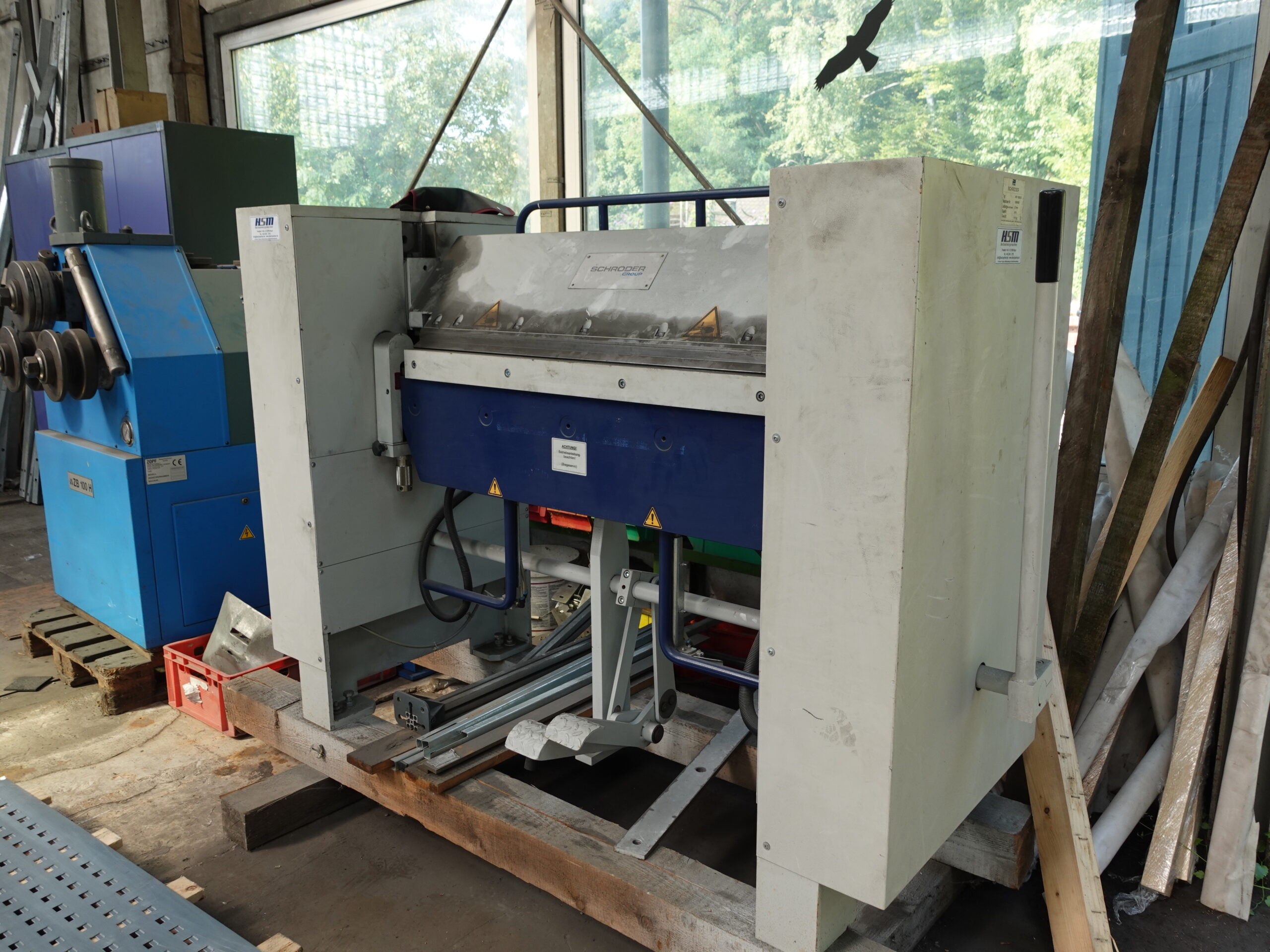 Universal-Hand-Schwenkbiegemaschine Schröder AKV1000