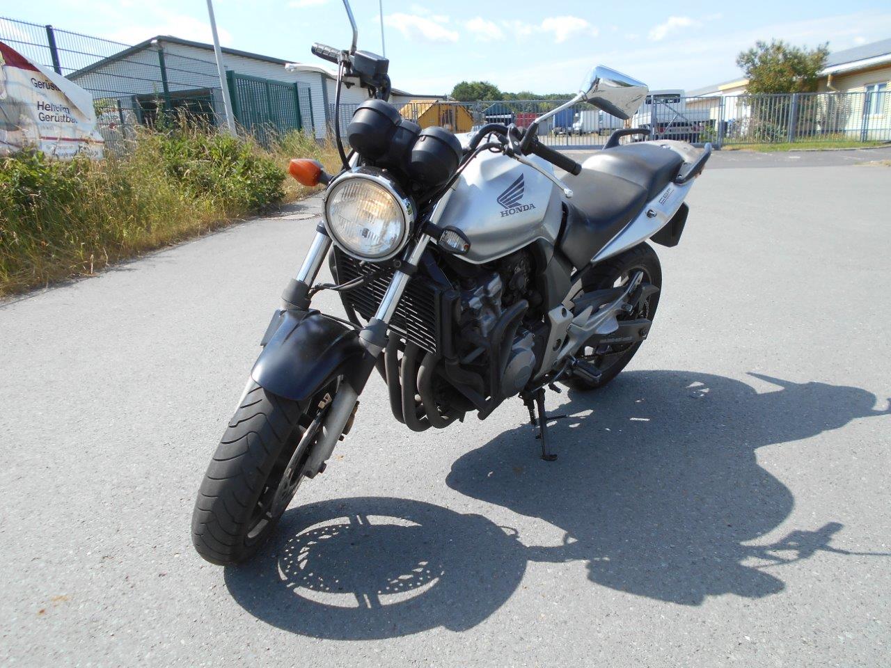 ID: #IO 38 Motorrad Honda CBF600, EZ 2005